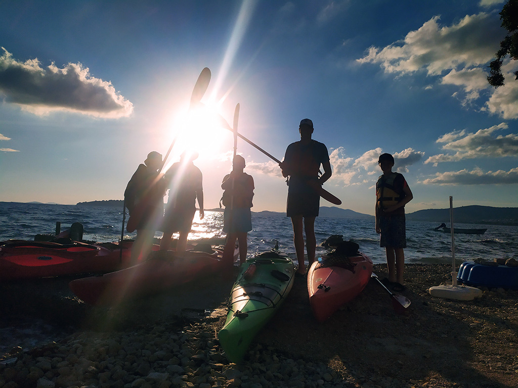 Kayaking to the island Prvić