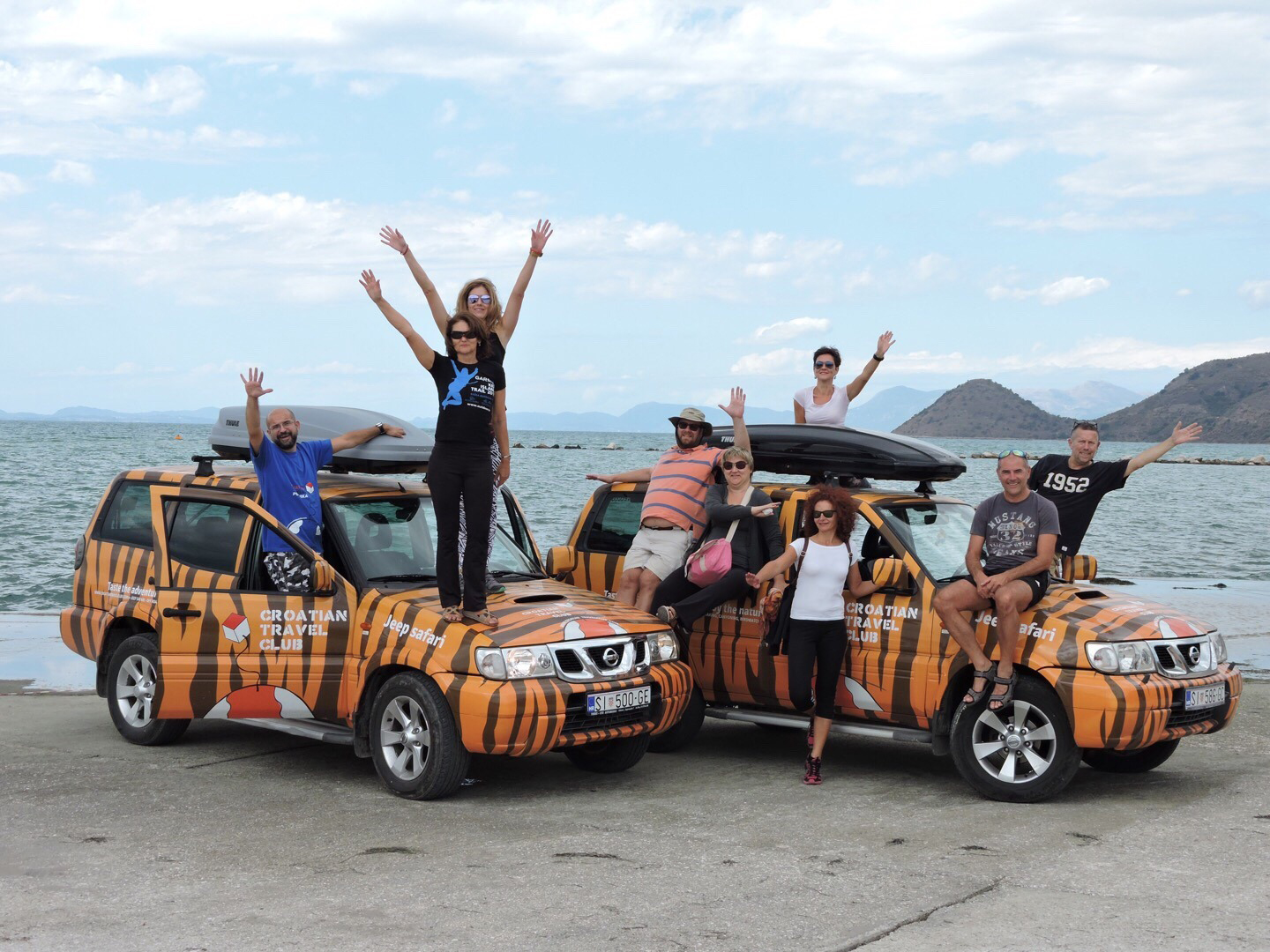 By jeep through Albania, Greece and Macedonia |lang| Jeepovima kroz Albaniju, Grčku & Makedoniju u društvu Jasena Boke